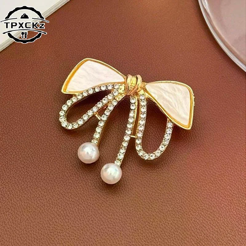 Elegant Bowknot Water Drop Brooches Pin For Girl Bridal Shiny Metal Small Brooch Pin Lapel Pins Fixed Anti Button Clothing