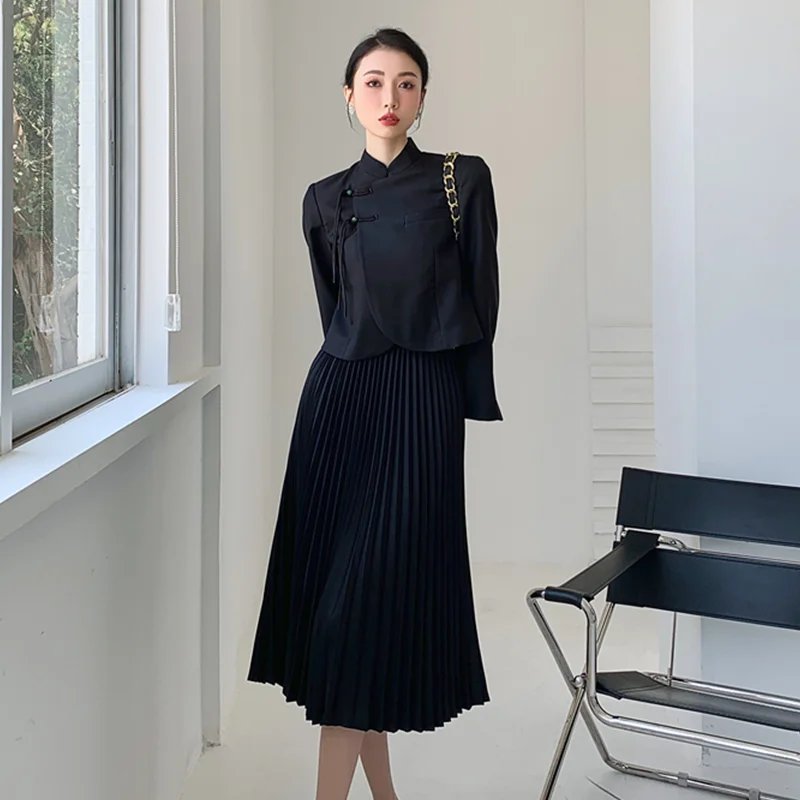 Women's Wear Top New Chinese Style Vintage Style Long-sleeved Half-open Collar Top Design Feeling Loose Pleated Skirt Two-piece