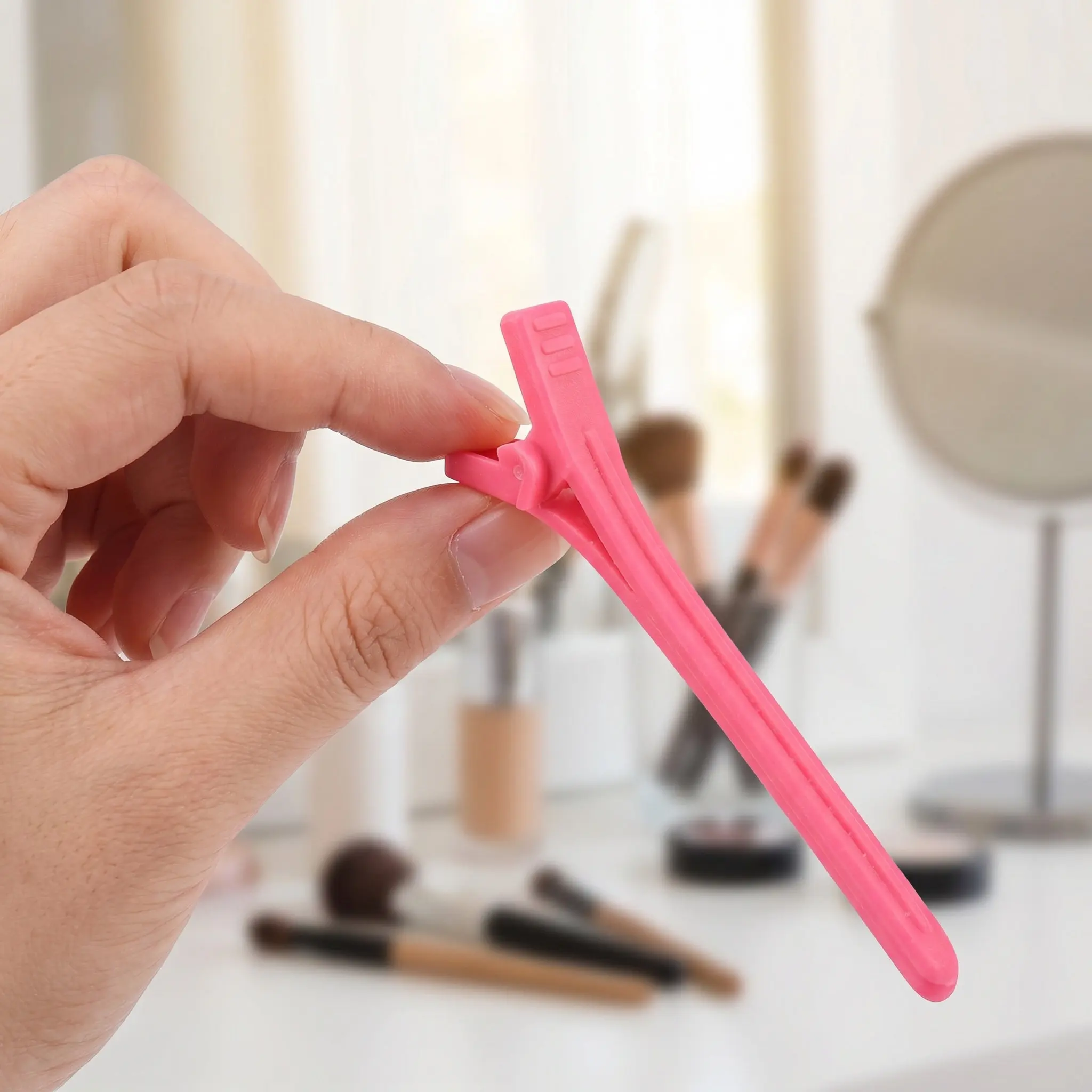 50pcs Reusable Plastic Alligator Hair Clips for Styling, Sectioning, Curling & DIY Makeup Use