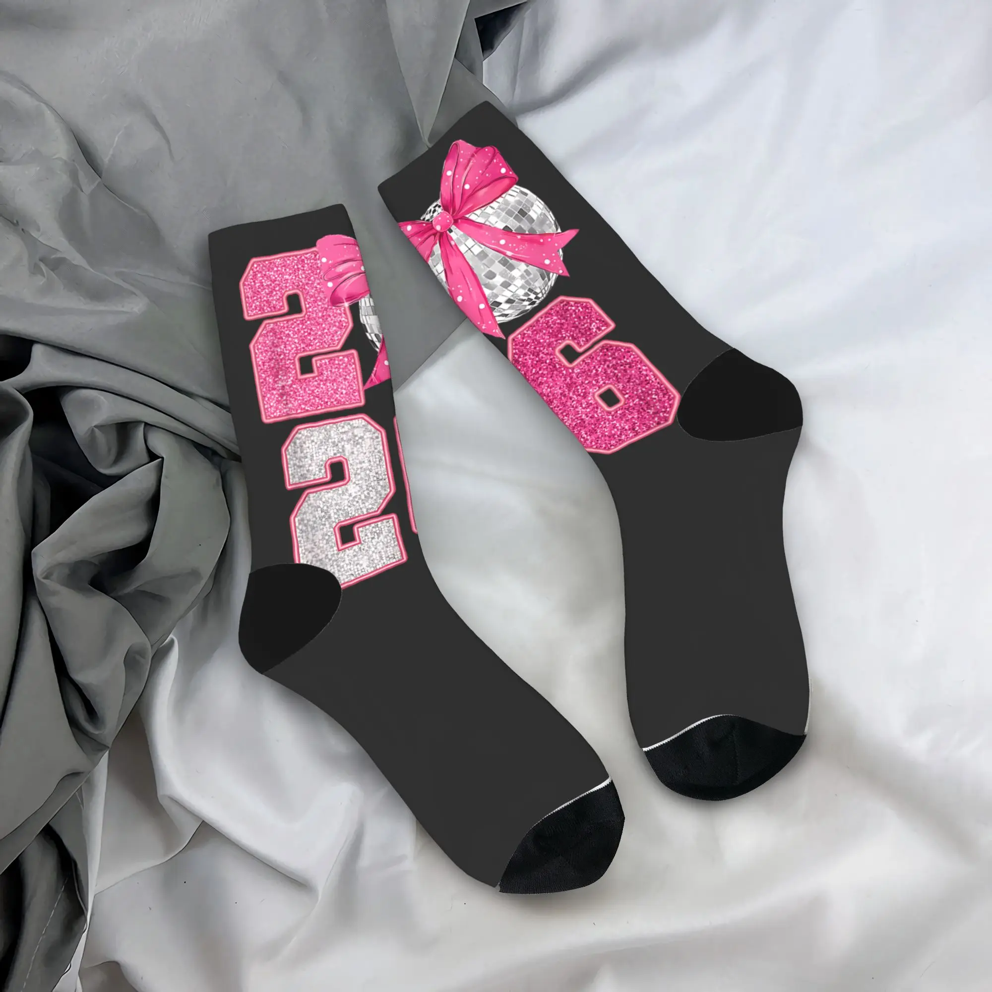 

Взрослые мужские носки Happy New Year 2026 Disco Pink Ball Party Stockings Зимние мягкие носки с узором для бега Нескользящие носки