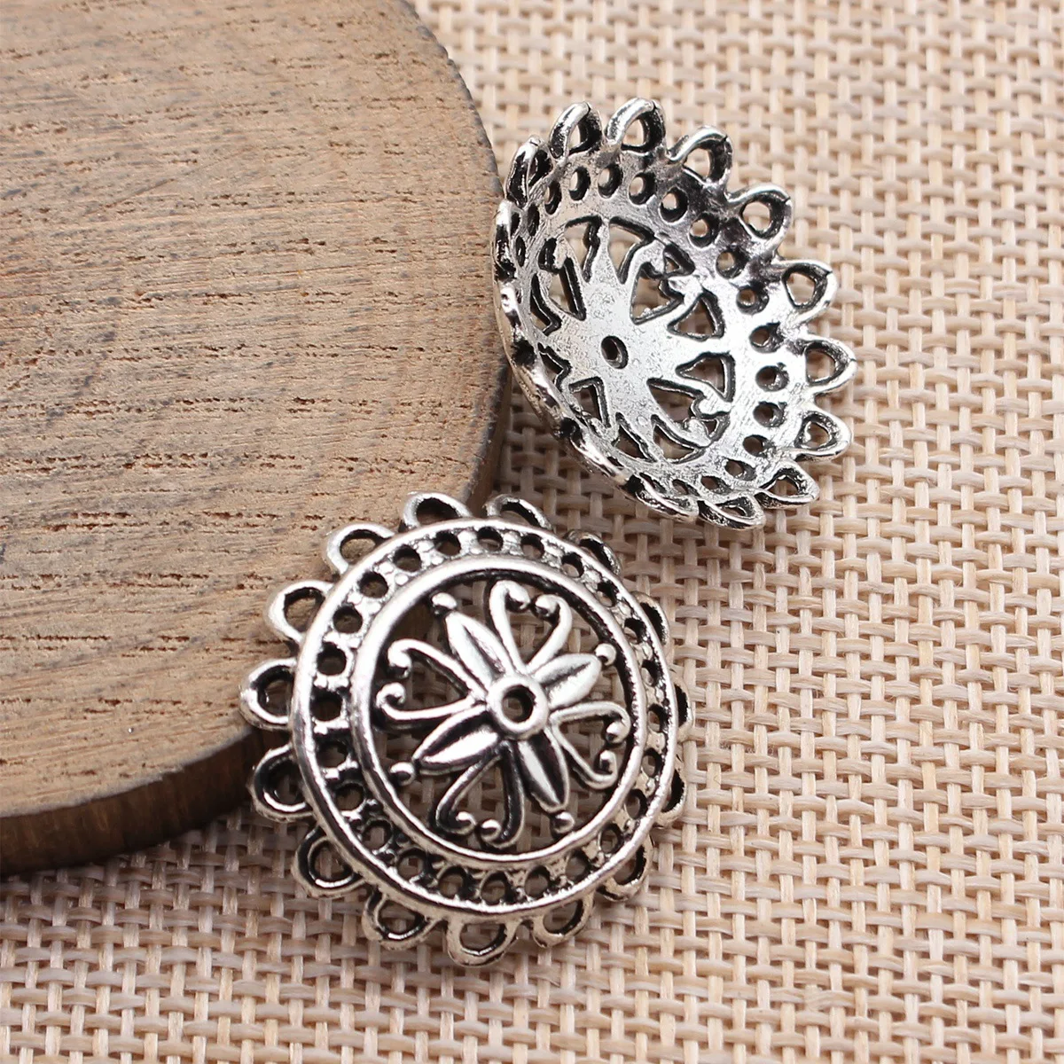 Manik-manik Spacer Bunga Besar - Bead Cap Flower ulasan dan harga