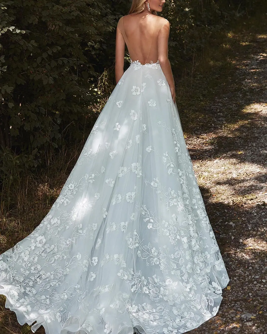 A-Line Wedding Dress Appliques Deep V-Neck High Split Sexy Backless Bridal Gowns Brush Train Robes De Mariée Size Customized