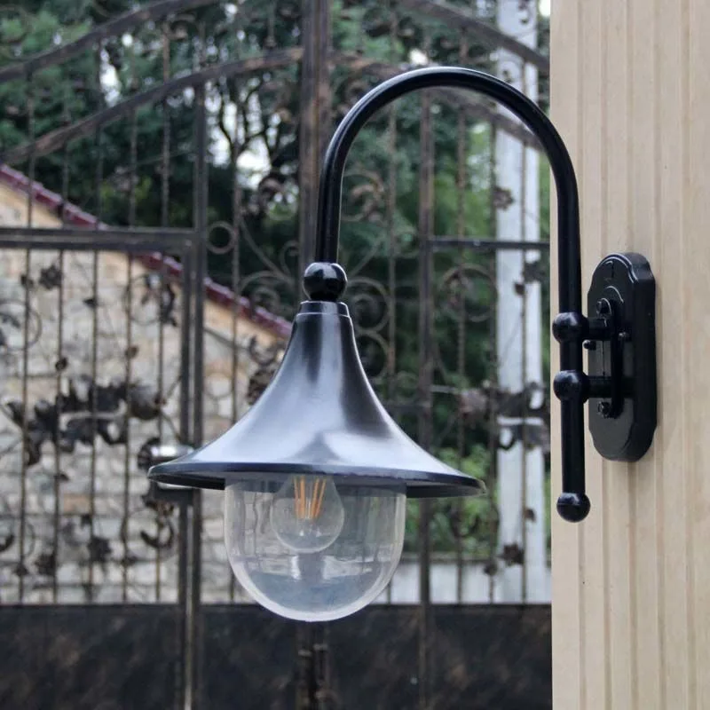 European Classic Metal Glass Waterproof LED Wall Light Outdoor Balcony Garden Entryway Home Decor Novelty New Ambient Lamp