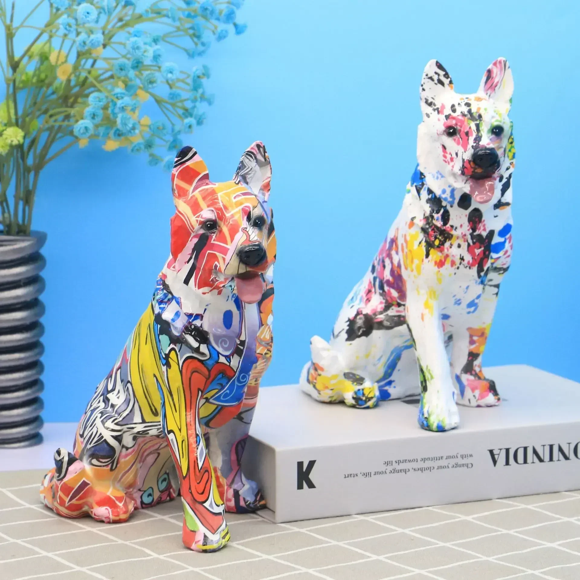 

Labrador Retriever Dog Statue，Colorful Art Dog Statue Sculpture Collectible Figurine Gift Home Desktop Decoration