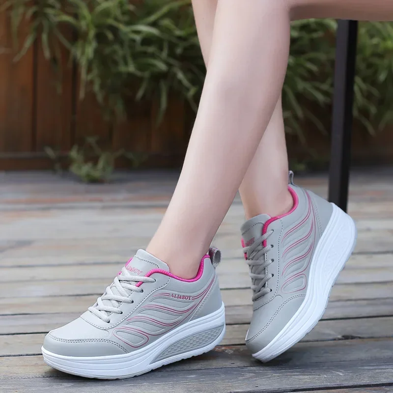 2024 Running Shoes for Women Fashion Mesh Breathable Sneakers Lace Up Wedge Platform Shoes Ladies Outdoor Casual Sport Shoes
