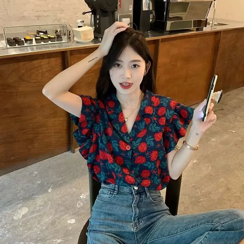 

Floral Print irt Women's Summer 2023 V-ne ort Sve Gored Hem Ele Ladylike Vintage Feel Trendy Top