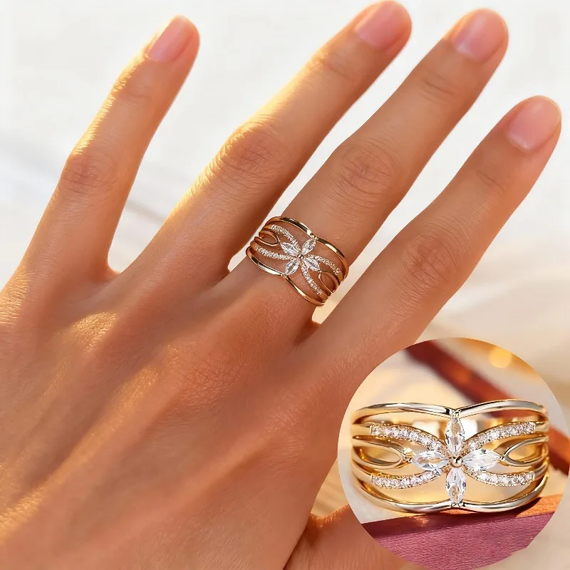 

High quality anti allergic personalized gold rhinestone multi-layer ring that can be stacked in autumn and winter and paired with black Friday gift is an exquisite gift for women. Local warehouse.