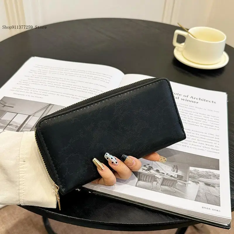 Simple and Versatile Long Women's Wallet with Long Zipper Hand-Held Bag with Multiple Card Slots and Large Capacity Wallet