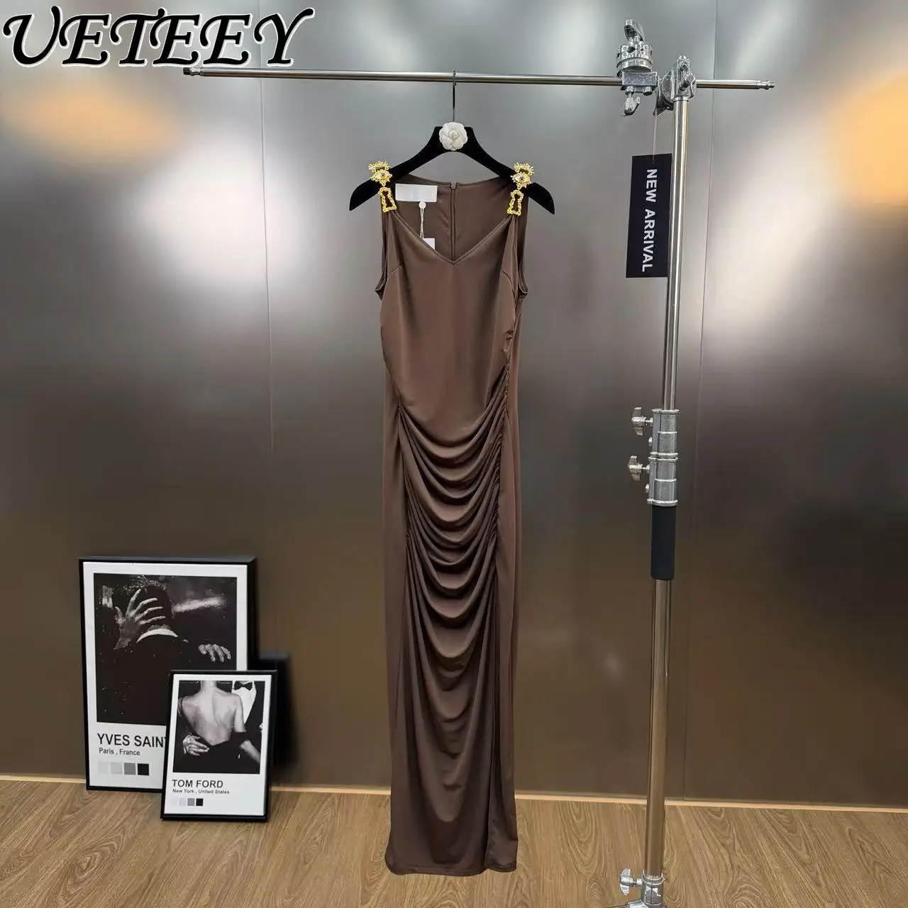 فستان ماكسي مثير بدون أكمام مكشكش أنيق للنساء خفيف فاخر بلون سادة وقصة ضيقة لحفلات الولائم فساتين طويلة بدون أكمام #4