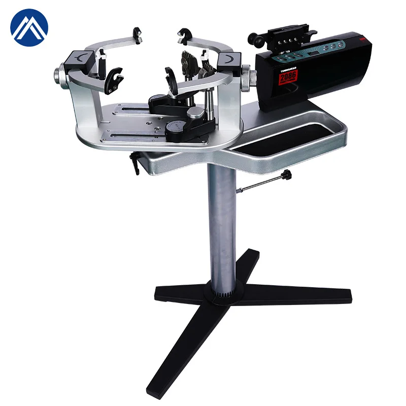 Badminton racket automatic stringing machine with starting clamps