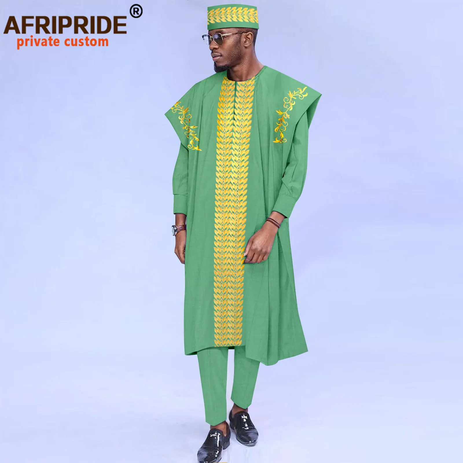 African Clothes for Men Embroidery Agbada Robe Shirts Pants Hats 4 Piece Set Dashiki Kaftan Bazin Riche for Wedding 2516003