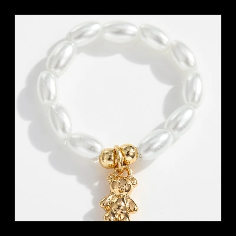 Ins مطرز مجموعات متعددة من حلقات اللؤلؤ المرأة فراشة قلادة حلقة مرنة