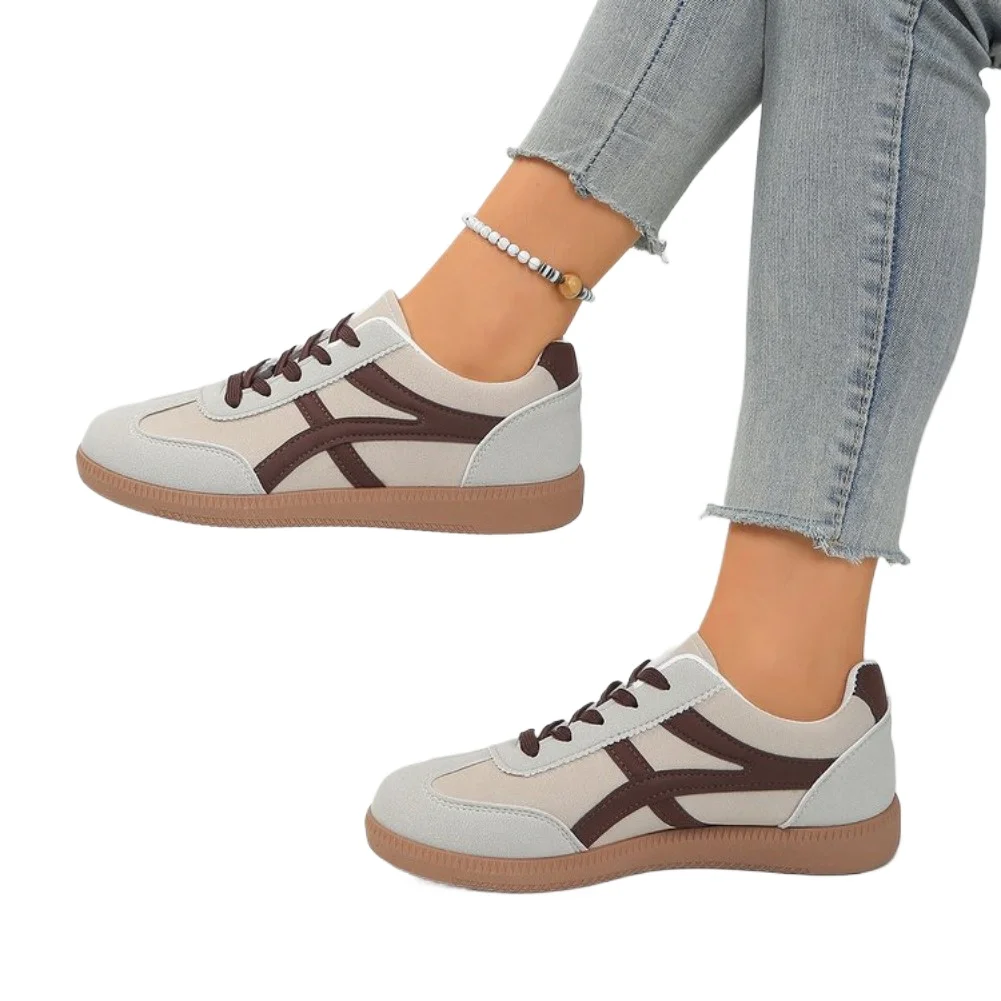 2026 Damen Mode-Sneaker, Lässige Runde Zehenpartie, Schnürung, Bequeme Flache Vulkanisierte Schuhe