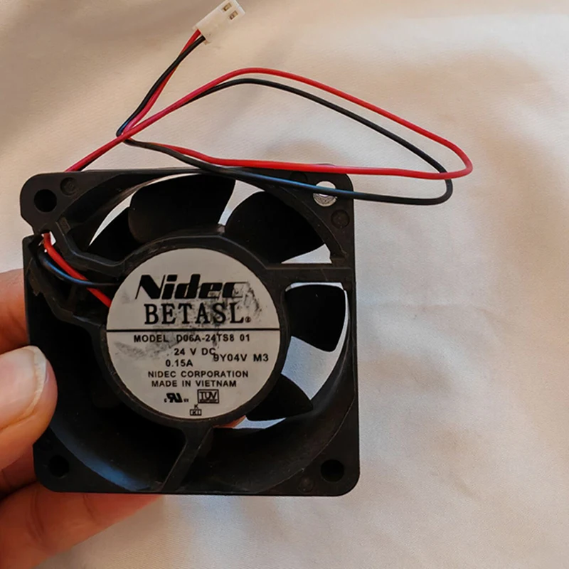 6025 D06A-24TS8 01 24V 0,15A 60*60*25MM inversor de 2 fios Ventilador de resfriamento silencioso