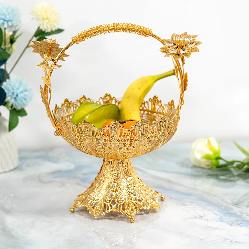 2024 New European Hollowed out Design Peacock Flower Basket Home Living Room Fashion Creative Craft Fruit Plate