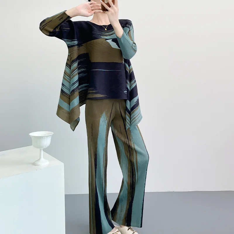 

Плиссированный женский комплект из 2 предметов больших размеров, весна 2026, новый ретро-узор, футболка с длинными рукавами, повседневные эластичные прямые брюки