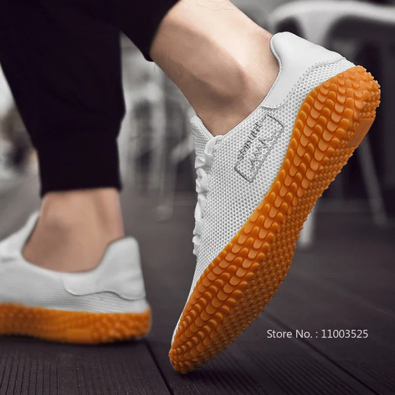 Men Badminton Shoes Fashion Breathable Weave Casual Sneakers Male Lightweight Rubber Sole Leisure Shoes Walking Sport Footwear