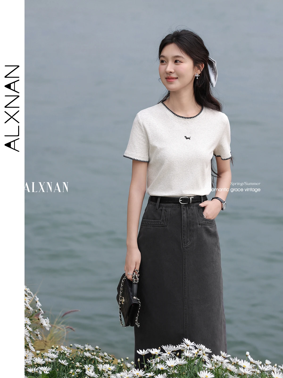 ALXNAN Dames Grijs T-shirt 2025, Zomer Borduren Korte Mouw T-shirt Elegant Katoen Kant Insert Chic Casual Top Dames L55132