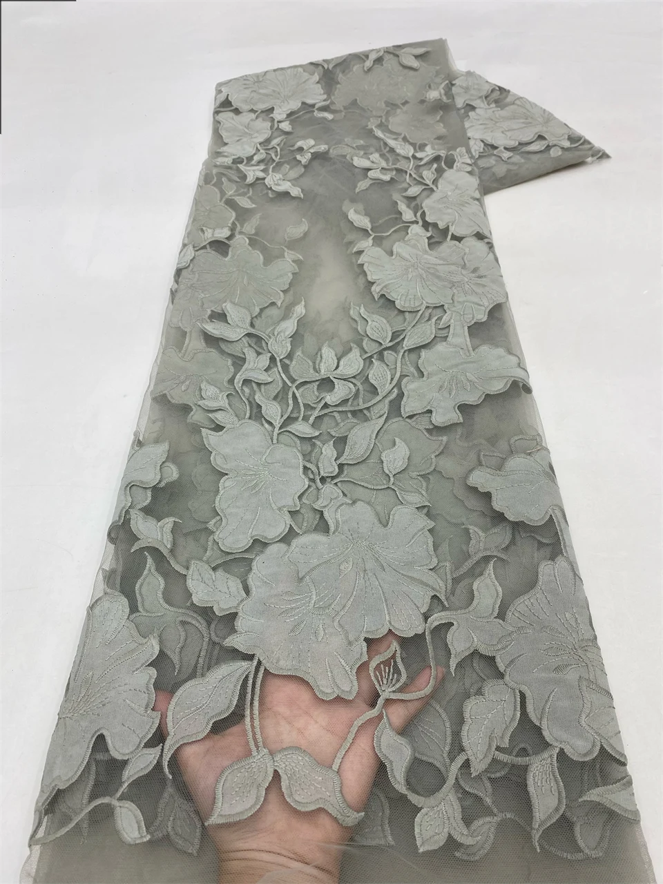 

African Lace French Tulle Lace Fabrics 2025 Women Fashion Embroidery Nigerian Mesh Lace Fabric for Wedding Party VXZ6330