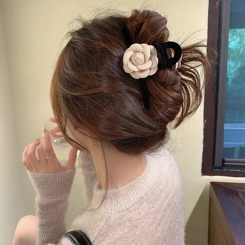 

FANYIN Camellia Flocking Hair Clip for Women Latest High Quality Back Head Shark Clip