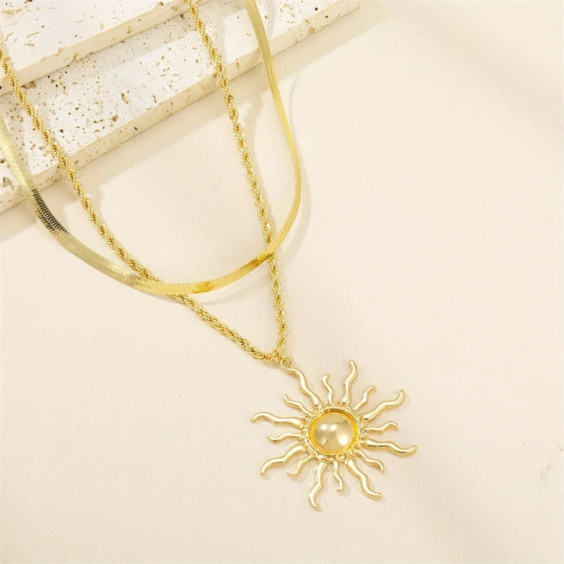 Übertriebene große Sonnen-Anhänger-Halskette für Frauen, trendige doppellagige Schlangenknochen-Kette, Halskette, Sommer-Schmuck-Accessoires – Detail 5