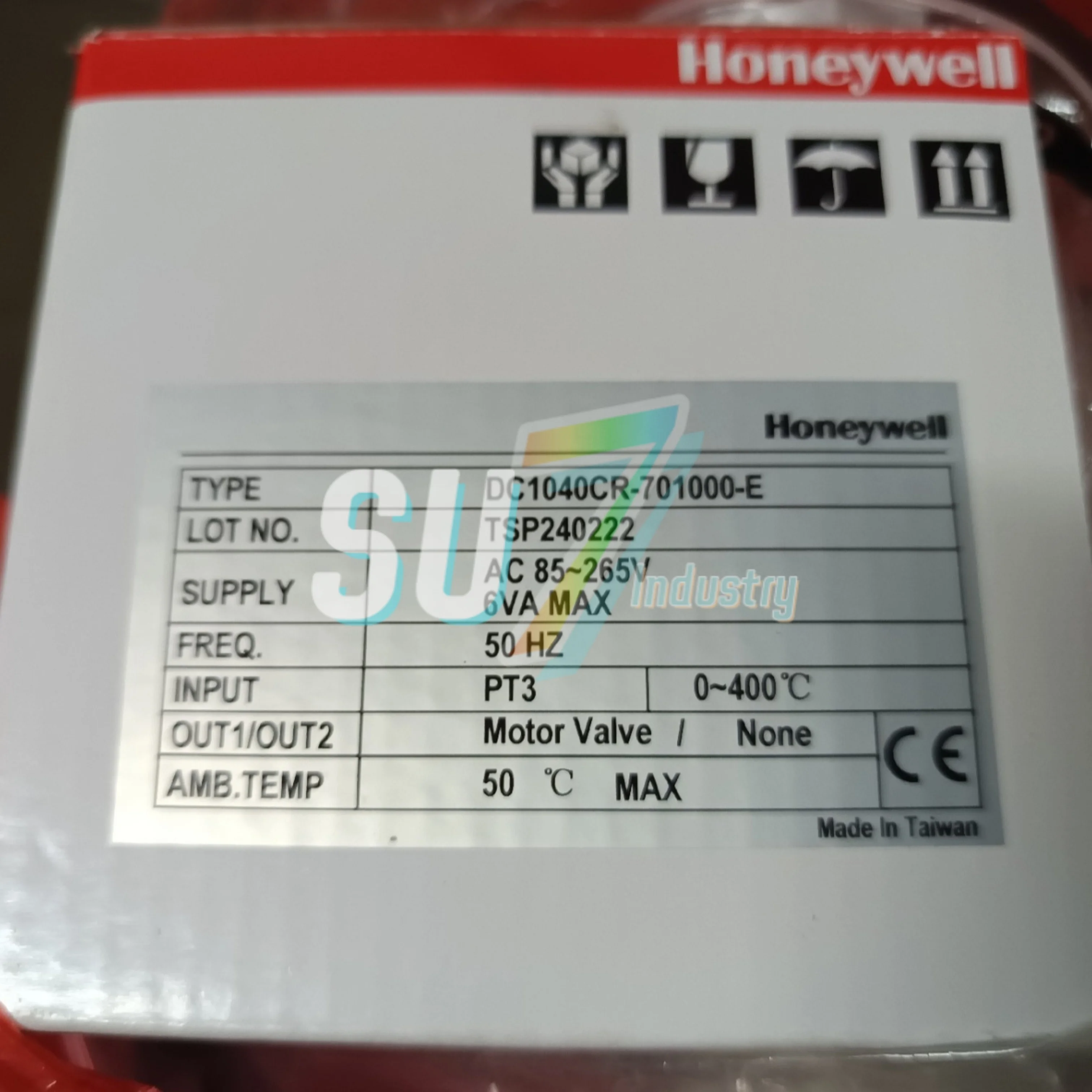 

Temperature Controller DC1040CR-701000-E New original