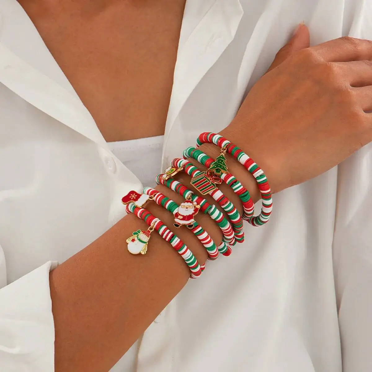 

Lacteo Creative Christmas Tree Santa Claus Snowman Pendant Bracelets Set Women 2026 New Classic Festival Accessory Jewelry Gift