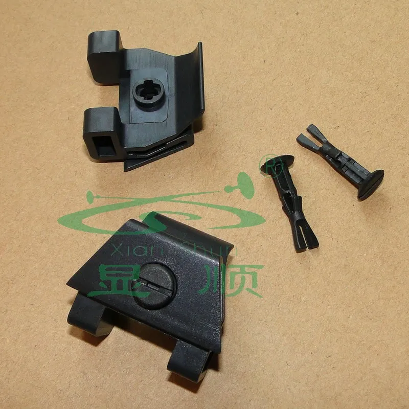 

1pcs For Toyota Camry Crown Reiz Lexus CT200h ES300h ES350h RX450 Front Fender Clip