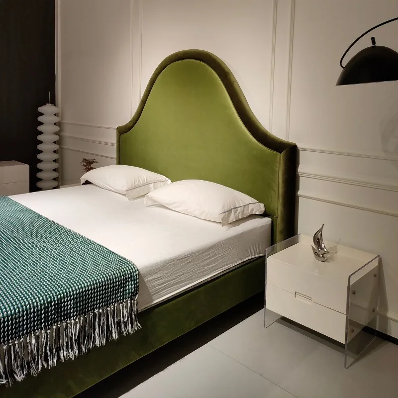 سرير قماش كريمي فرنسي حقيبة ناعمة خضراء كلاسيكية 1.8 متر غرفة نوم رئيسية مزدوجة بسيطة