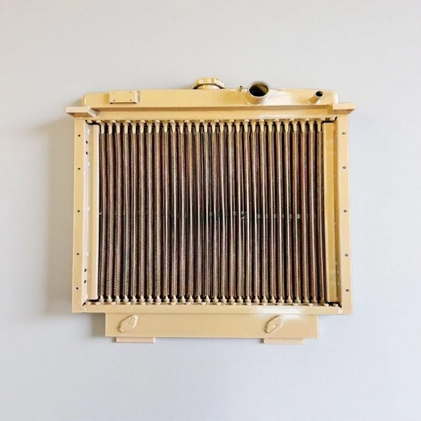 

Shantui Parts Radiator Assembly Bulldozer Water Tank Engine SD22 154-03-C1001 22M-03-00000 158-03-A0000 195-03-22400 22M-03-8041