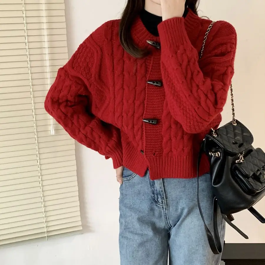 Horn Button Buckle Twist White Knitted Cardigan Single Breasted Women O Neck Loose Sweater Outwear Top 2025 Autumn Winter