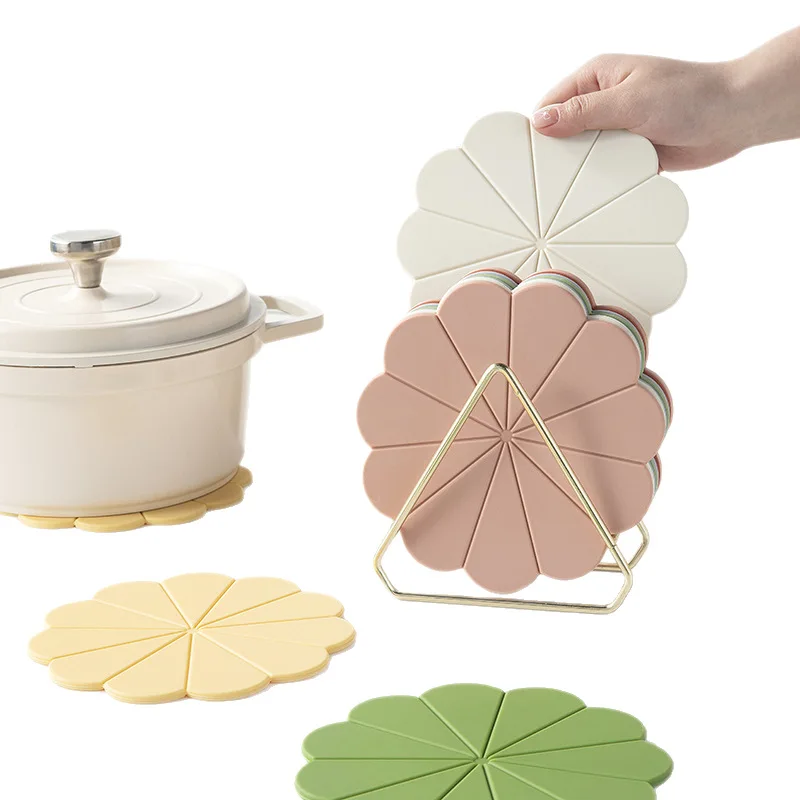 

Silicone Heat-Resistant Mat Anti-Burn Table Mat Home Plate Coaster Dinner Placemat Casserole Pad Valentine's Day Date Setting