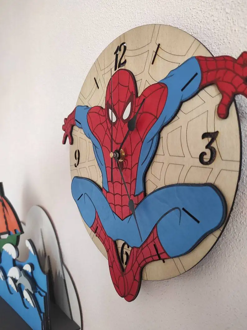 Imagem -03 - Marvel-relógio de Parede do Homem Aranha Relógio de Madeira Suspenso Peter Parker Super Herói Decoração de Quarto para Meninos Novo 30cm