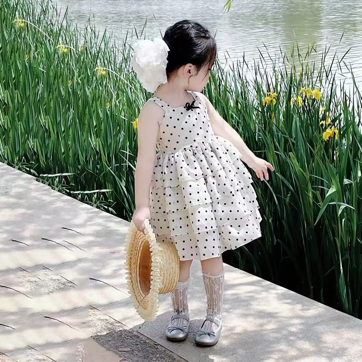 

Girls Summer Polka Dot Off-Shoulder Tulle Princess Dress Elegant Sensation Cake Design Children's Dress Baby Girl