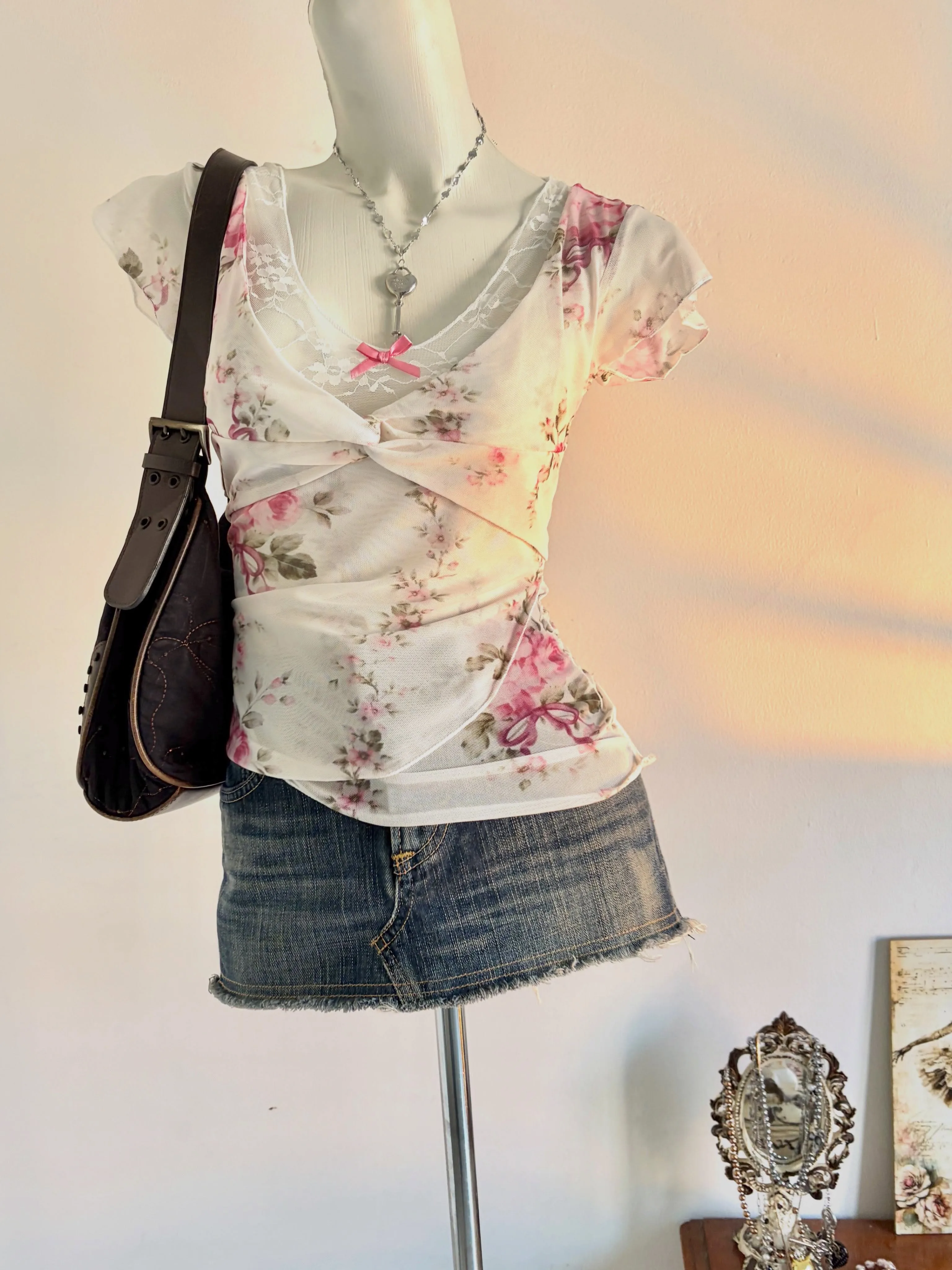 Y2K Romantic Floral Print Mesh Tee Women Lace V Neck Twist Front Slim Short Sleeve Girly Aesthetic Summer Blouse