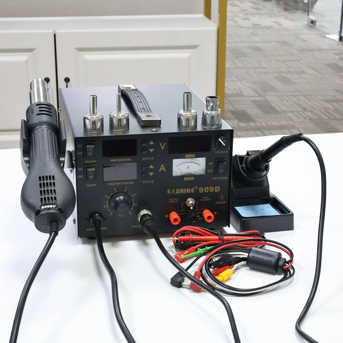 Estación de soldadura de retrabajo SAIKE 909D SMD 3 en 1 pistola de calor desoldar fuente de alimentación CC para reparación de PCB