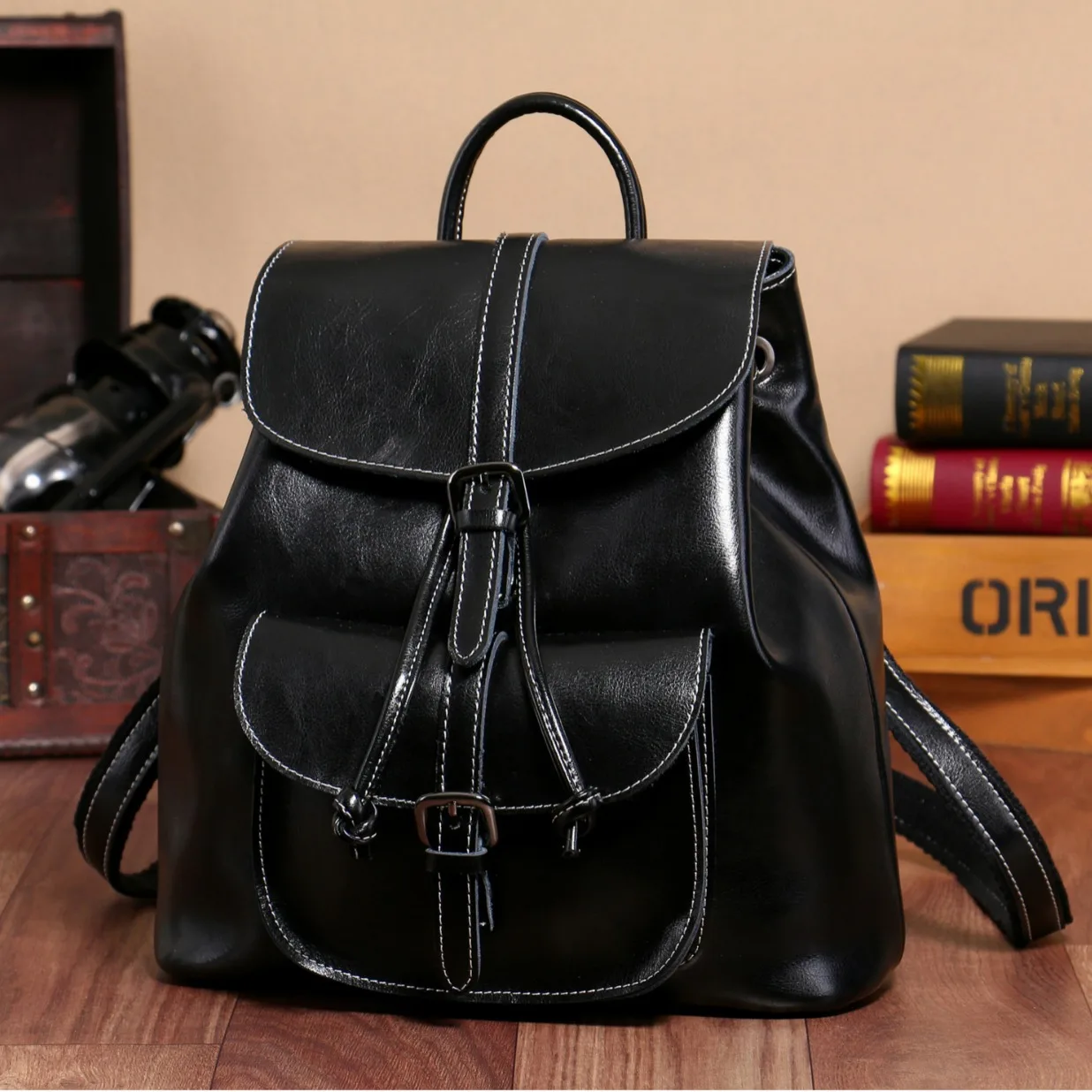 

2025 New Solid Color Backpack Genuine Leather Stitching Backpack for Women