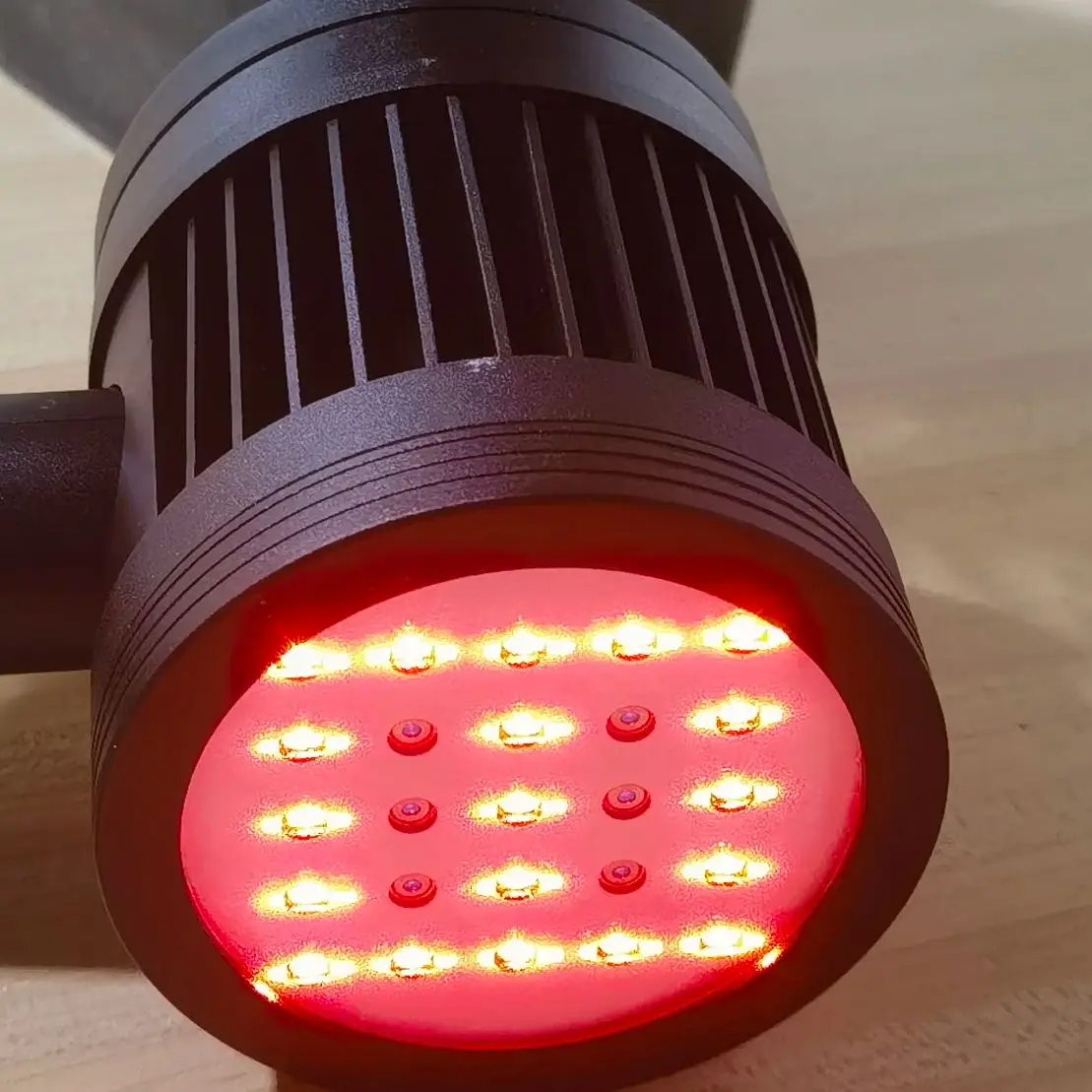 

Сертифицированное CE холодное лазерное устройство для облегчения боли при подошвенном фасциите и невропатии, безопасная и неинвазивная домашняя терапия