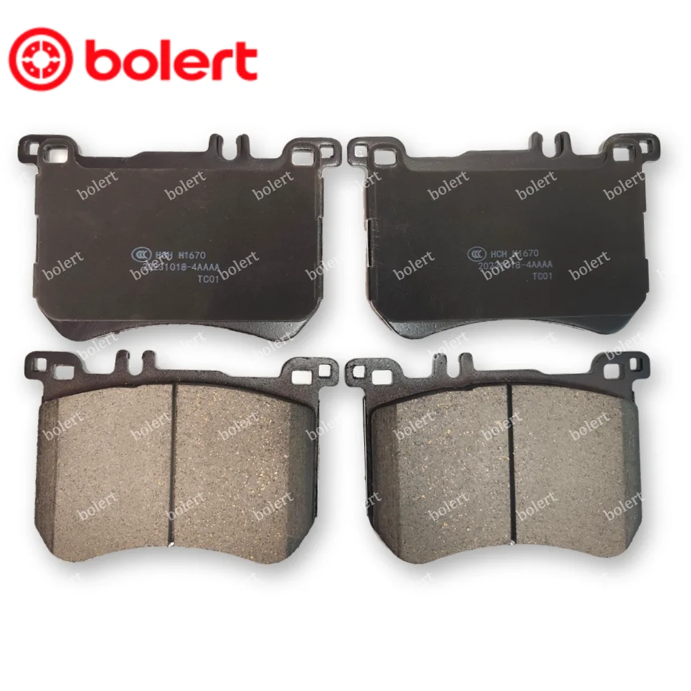 Front Ceramic Brake Pad Set For Mercedes-Benz 2017-20 SL450 13-20 SL550 D1670 A0064204920 A0064209720 A0074203220 A0074204020