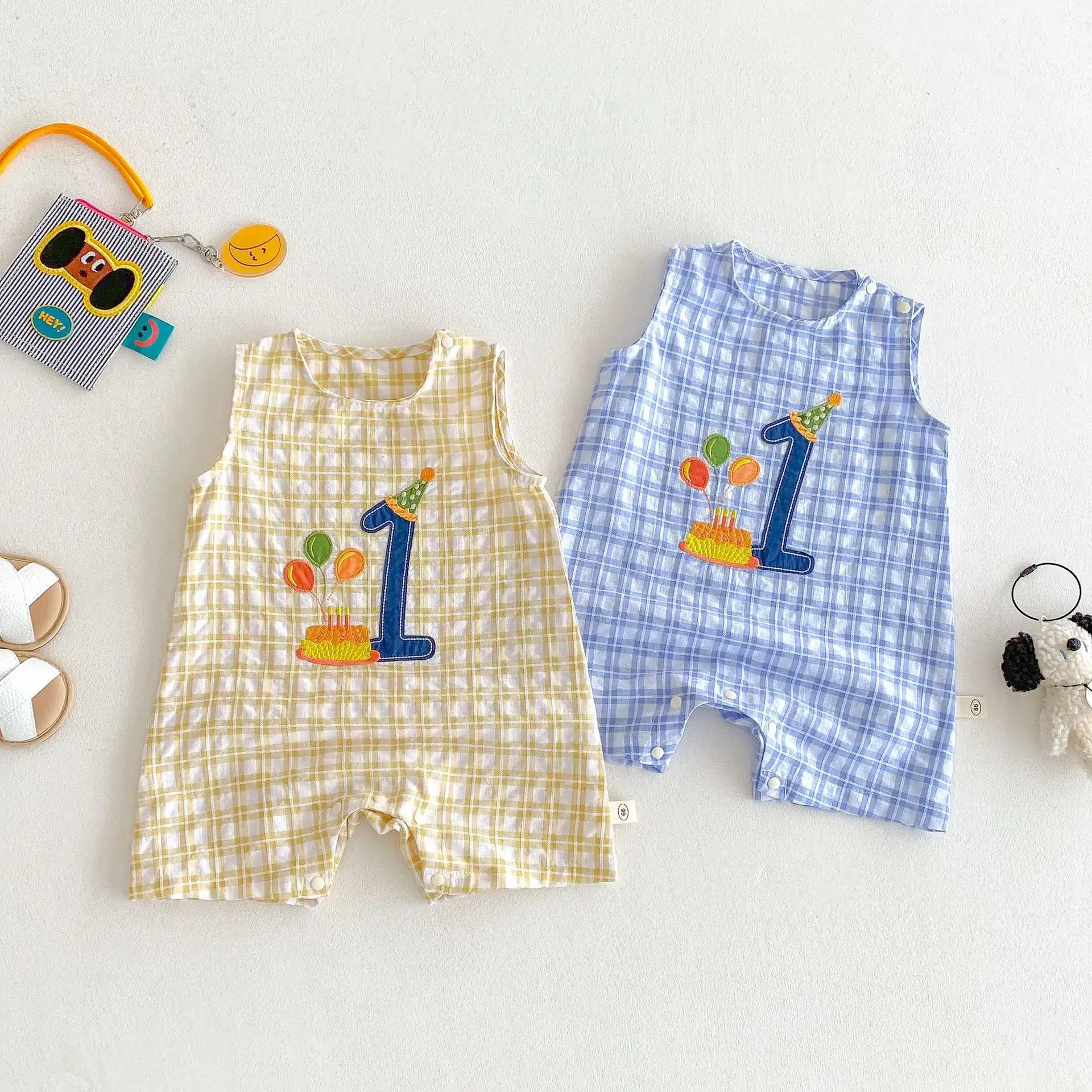 

2025 Summer New Baby 1st Birthday Romper – Sleeveless Checkered Onesie with Cake & Balloon Embroidery
