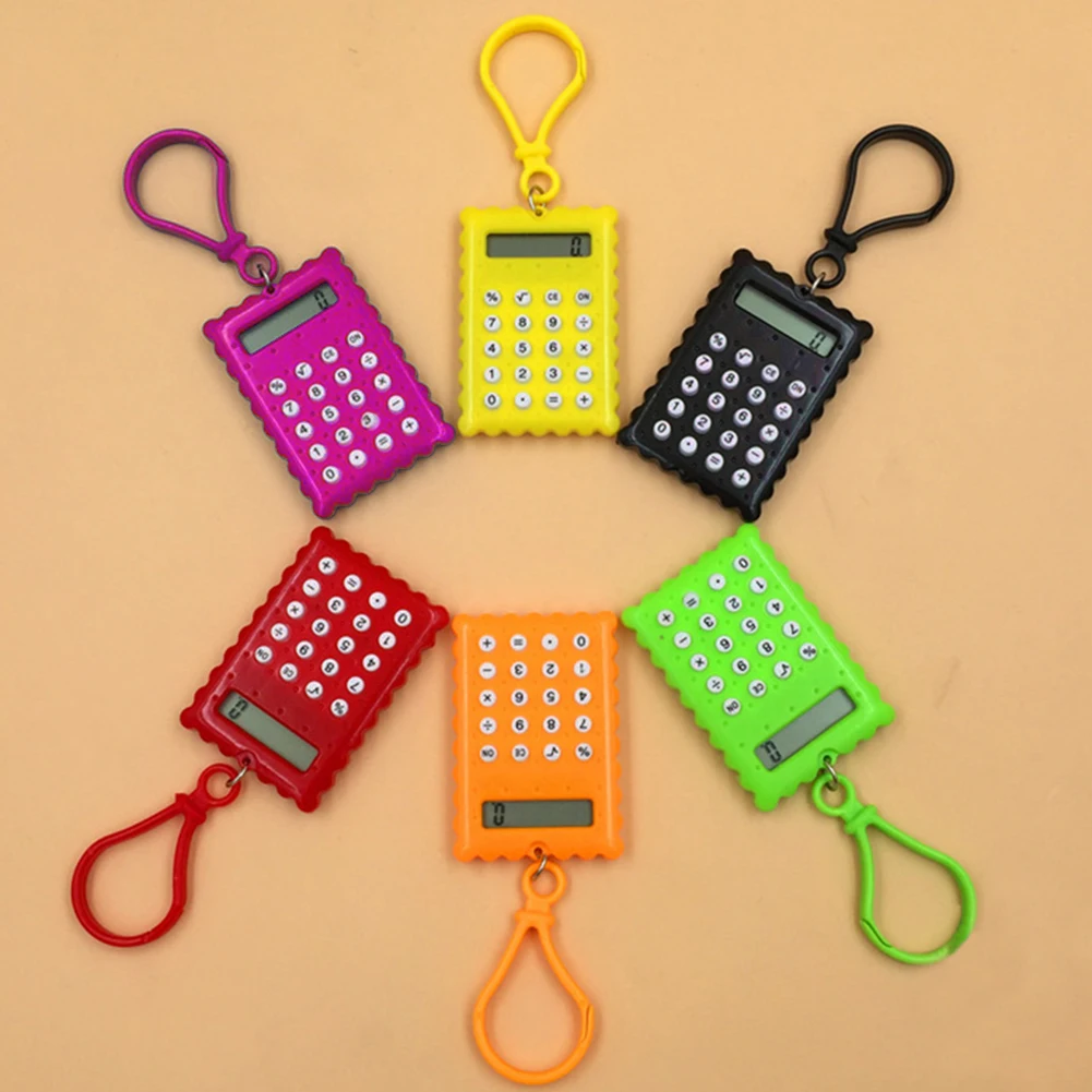 Mini llavero con forma de galleta encantadora creativa, calculadora de plástico portátil, botón de herramienta para estudiantes, batería, suministros de estudio de negocios, 1pc