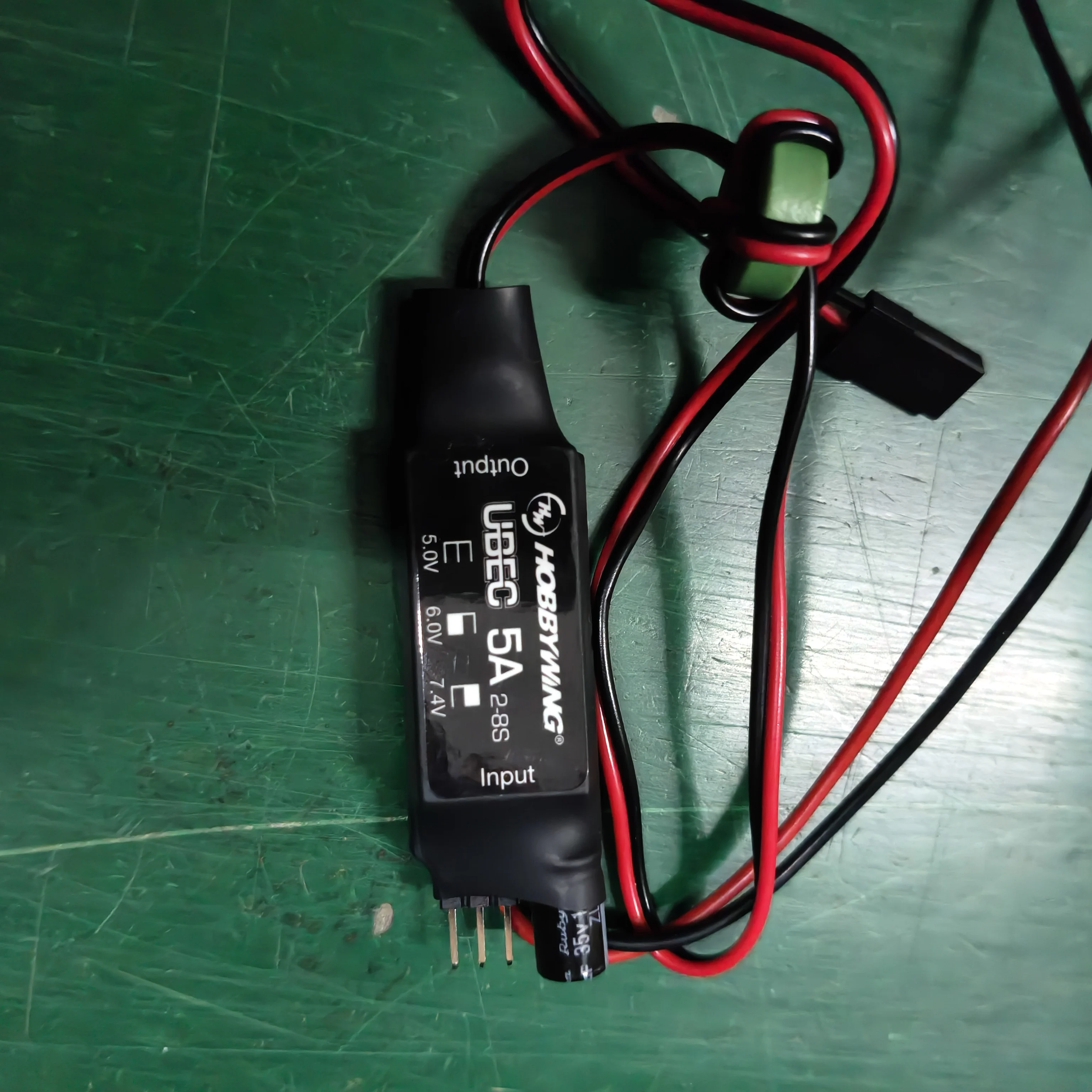 

Hobbywing UBEC 5A 2-8S Lipo Voltage regulation Power Supply Module Antijamming Suitable for RC Fixed Wing Drones