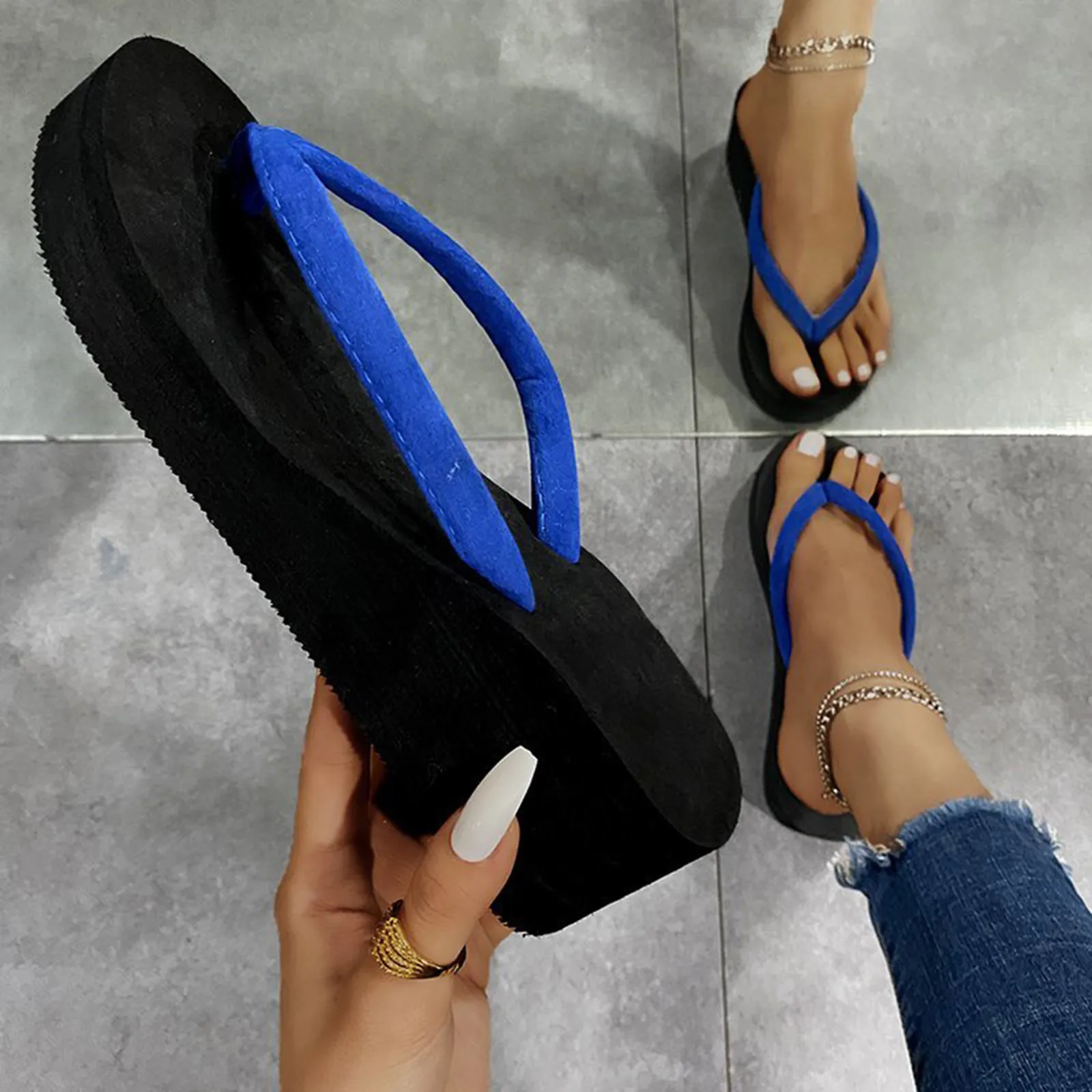 Women Flat Flip-flops Slippers Comfortable Non-slip Sandals Home Bathroom Fashion Slippers Sand Beach Outside Flip Flops