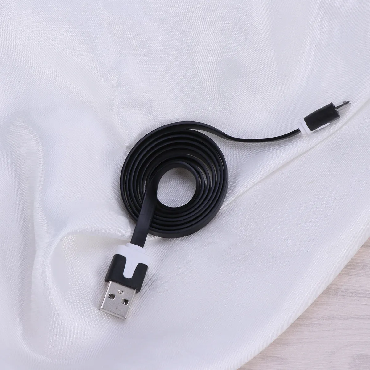 Micro USB Charging Cable Flat Noodle Design Data Transfer Cord for Smartphone Tablet Mp3 Player Portable Sturdy Tpe