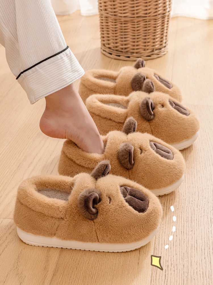 

Plush Capybara Slippers Closed Toe Slippers Comfortable Thermal Home Slippers Non-Slip Fluffy Couple Slippers for Autumn Winter