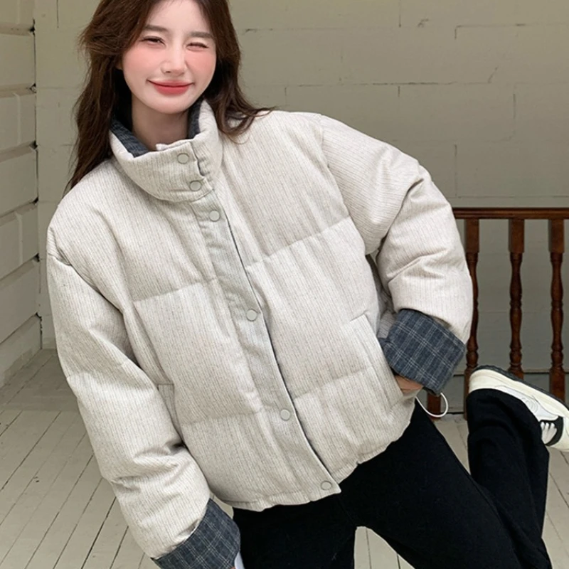 Damska kurtka puchowa na co dzień, uniwersalna, zimowa, nowa, w stylu koreańskim, retro, z pionowymi paskami, designerska, z wysokim kołnierzem, krótka.