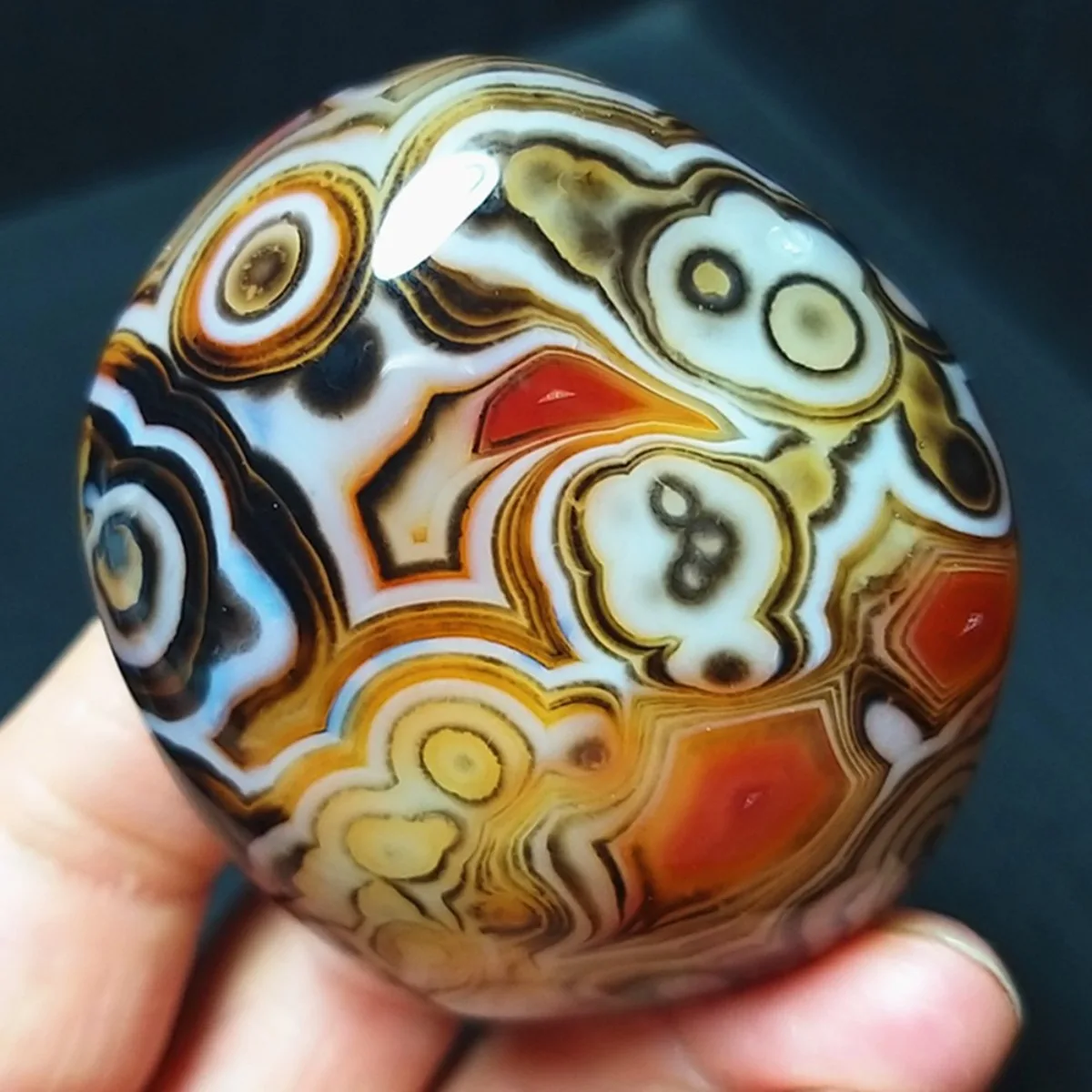 Stone Art Banded Agate Worry Stone, Translucent Beauty, Tumbled Polished, Pendant Making, Natural Stone, Crystal Collection