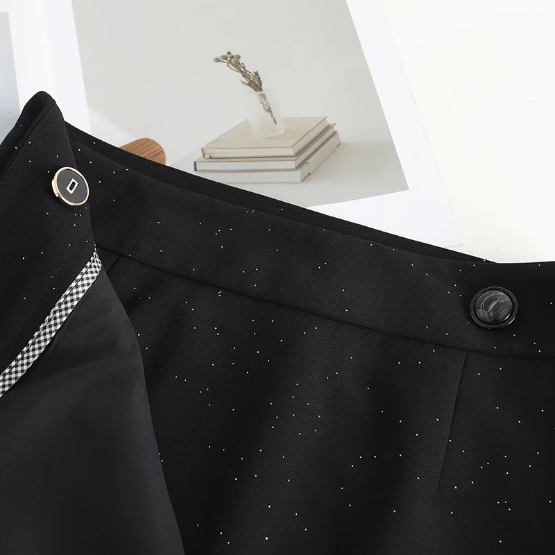 กระโปรงทรงตรงยาวปานกลาง แฟชั่น ทันสมัย เงางาม ทรงเอวสูง ผ่าข้าง สไตล์ใหม่ สวยสง่า