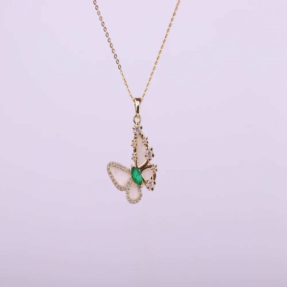 Stylish Zircon Butterfly Pendant Necklace - Elegant Women's Jewelry, Versatile Collarbone Chain, Perfect Decoration for Any Occa