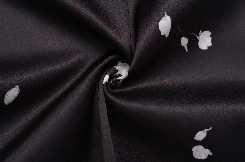 เดรสยาวแฟชั่นหรูหรา ลายจุด ผ้าลูกไม้ ผ้าซาติน โปร่ง  สำหรับผู้หญิง แขนกลาง คอวี เอวกลาง  ฤดูใบไม้ผลิ ฤดูร้อน